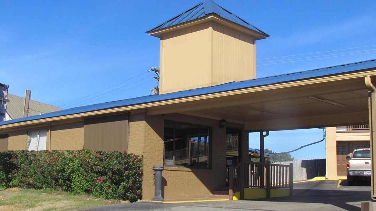 Photo of Outdoor in Center