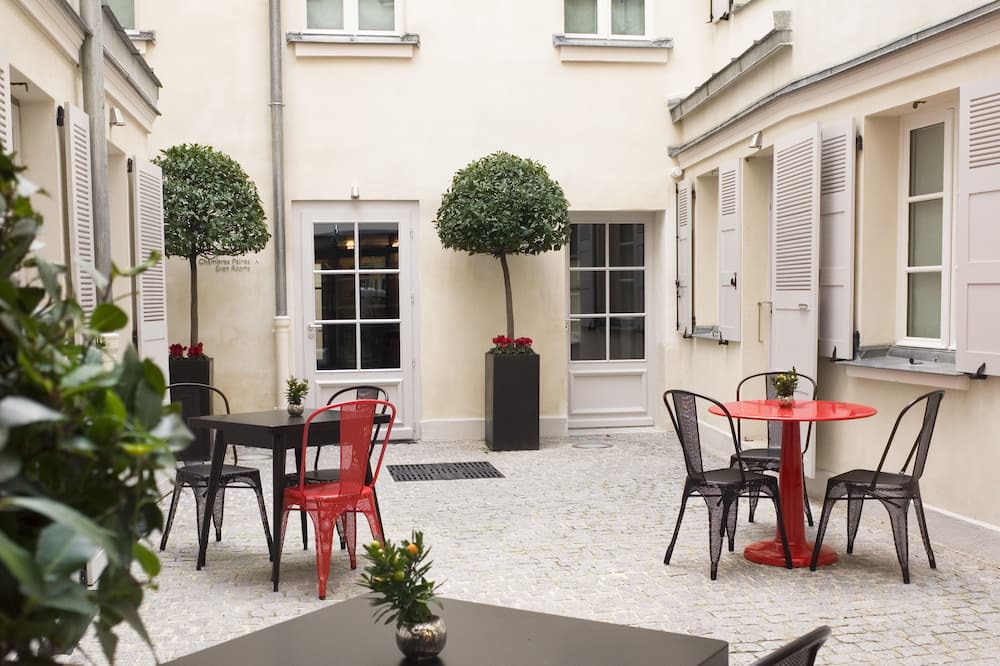 Photo of Patio Balcony in 7th Arrondissement