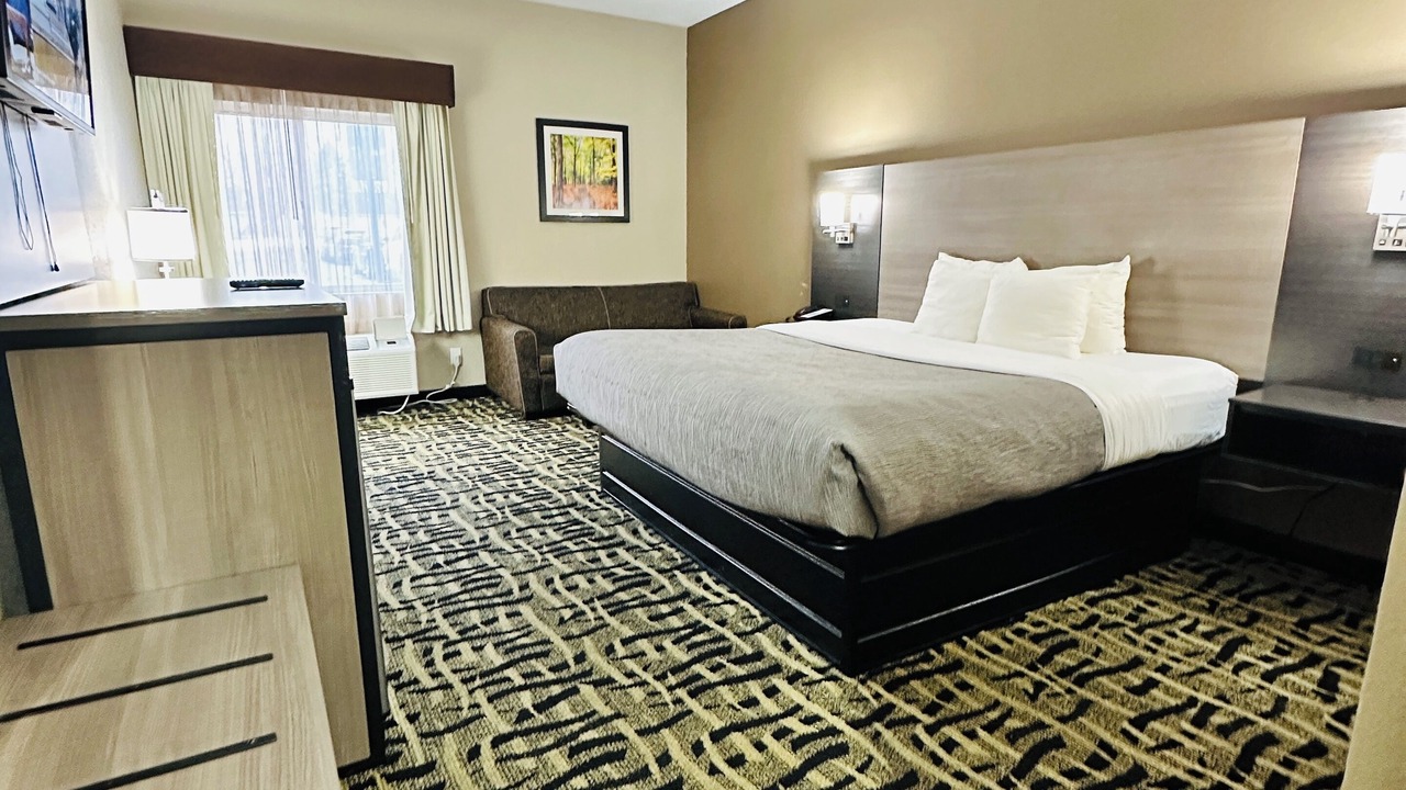 Photo of Bedroom in Gates-North Gates