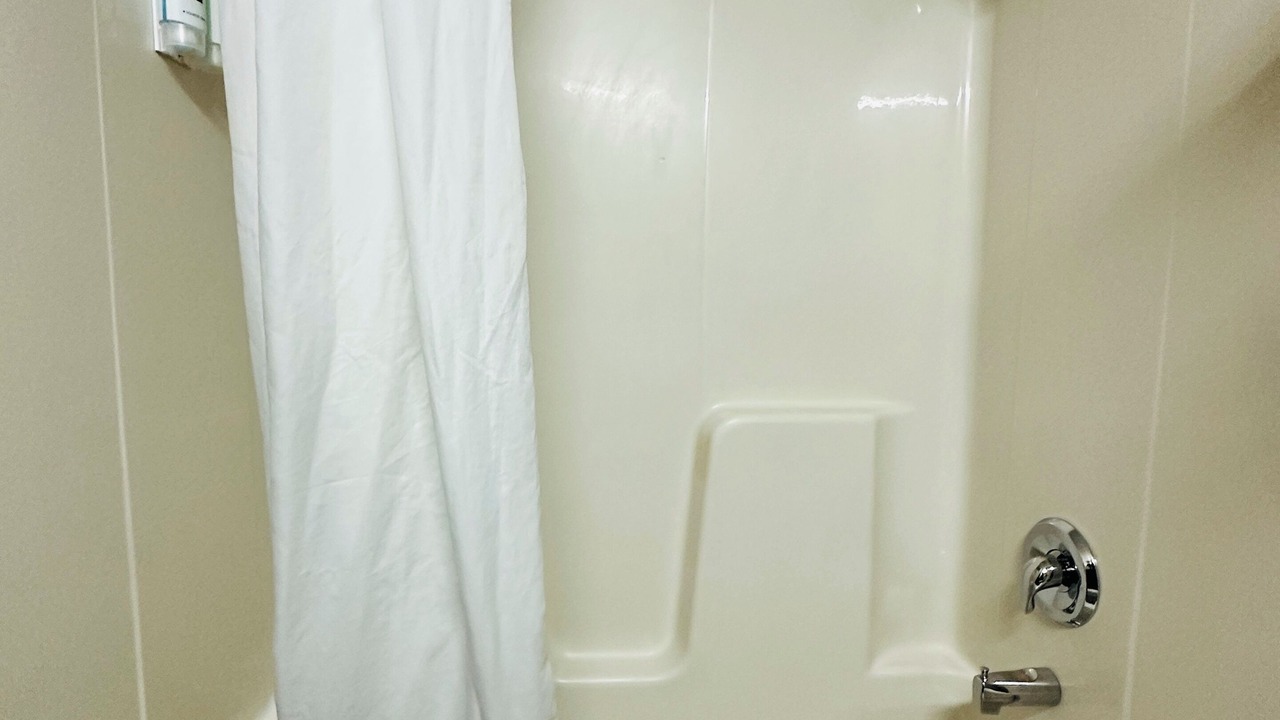 Photo of Bathroom in Gates-North Gates