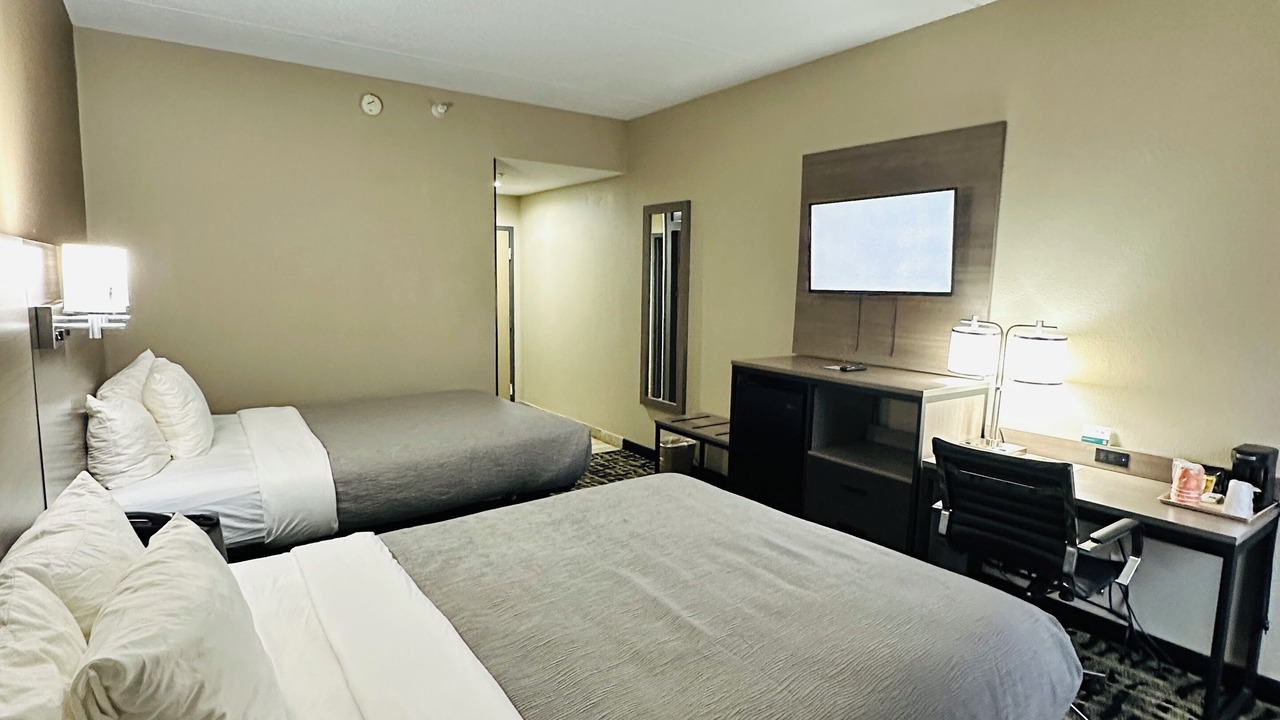 Photo of Bedroom in Gates-North Gates