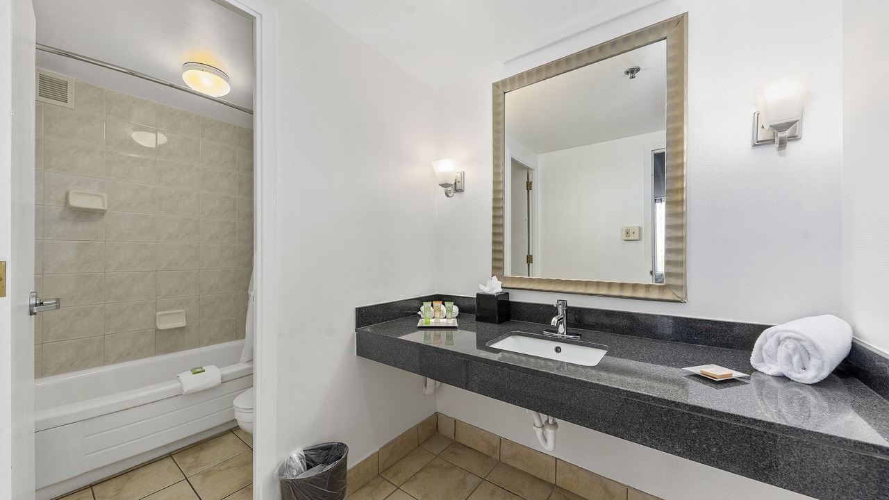 Photo of Bathroom in Norfolk Auto Row Historic District