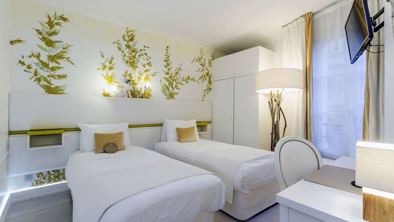Photo of Bedroom in 16th Arrondissement