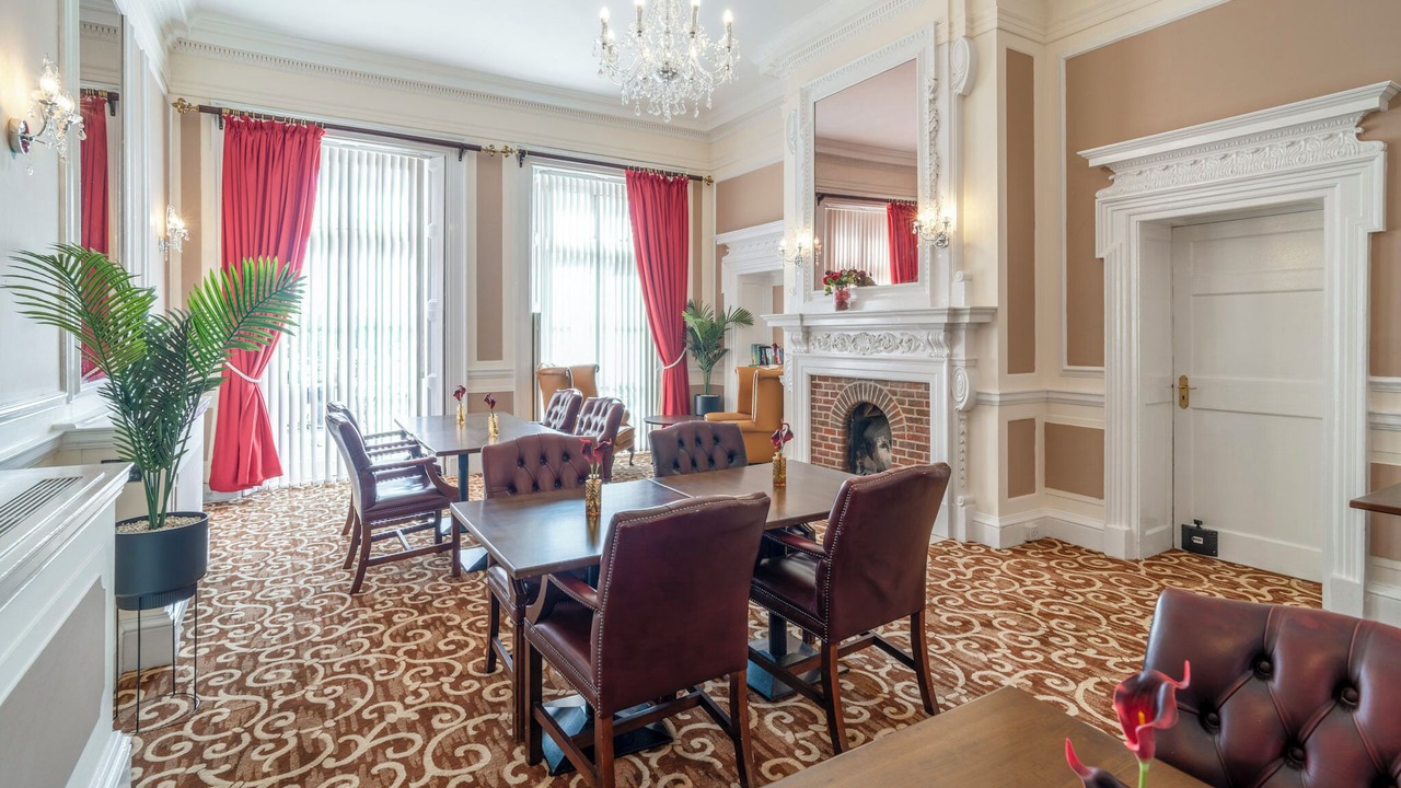 Photo of Others in Horley