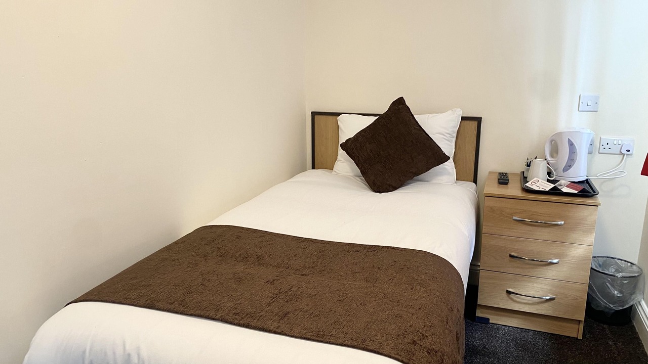 Photo of Bedroom in Horley