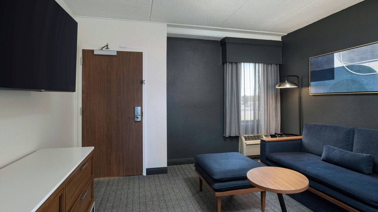 Photo of Bedroom in Western Division