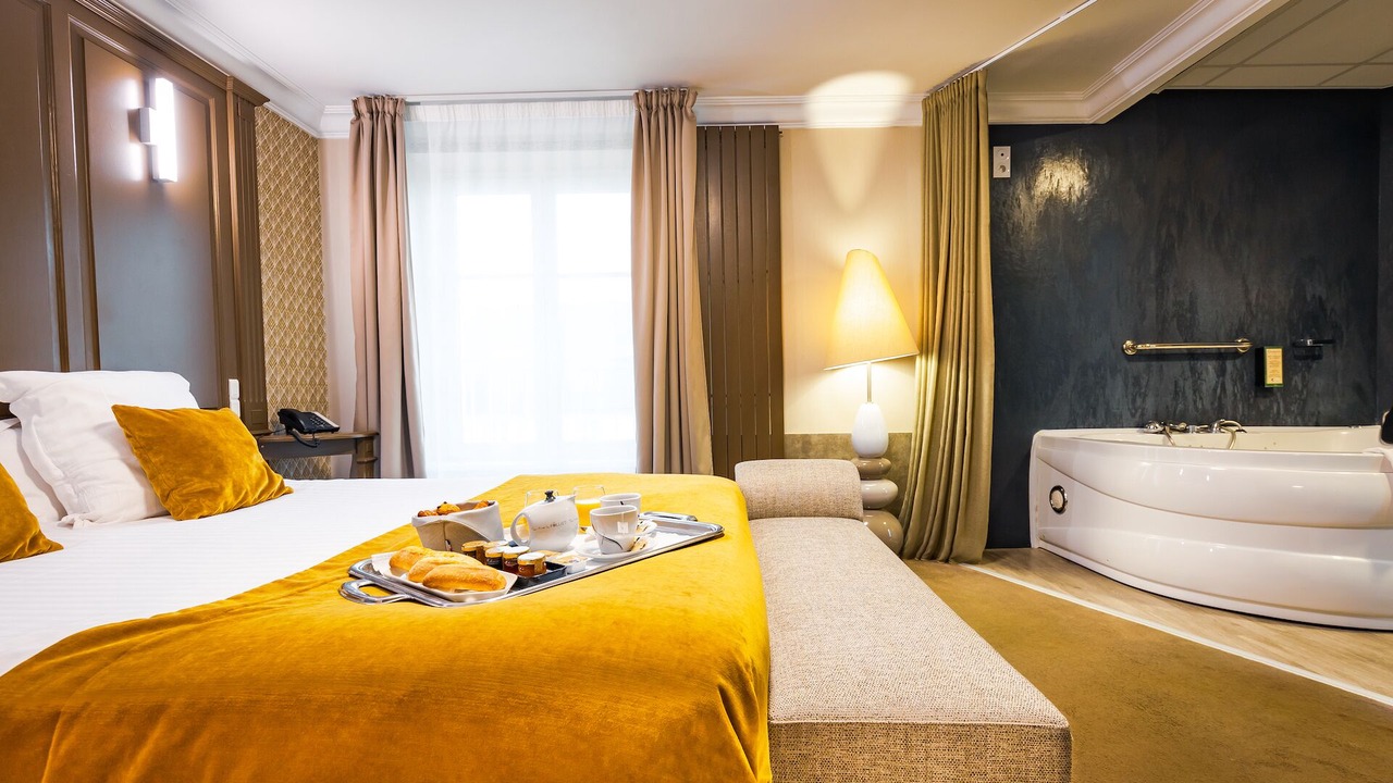 Photo of Bedroom in Bayeux