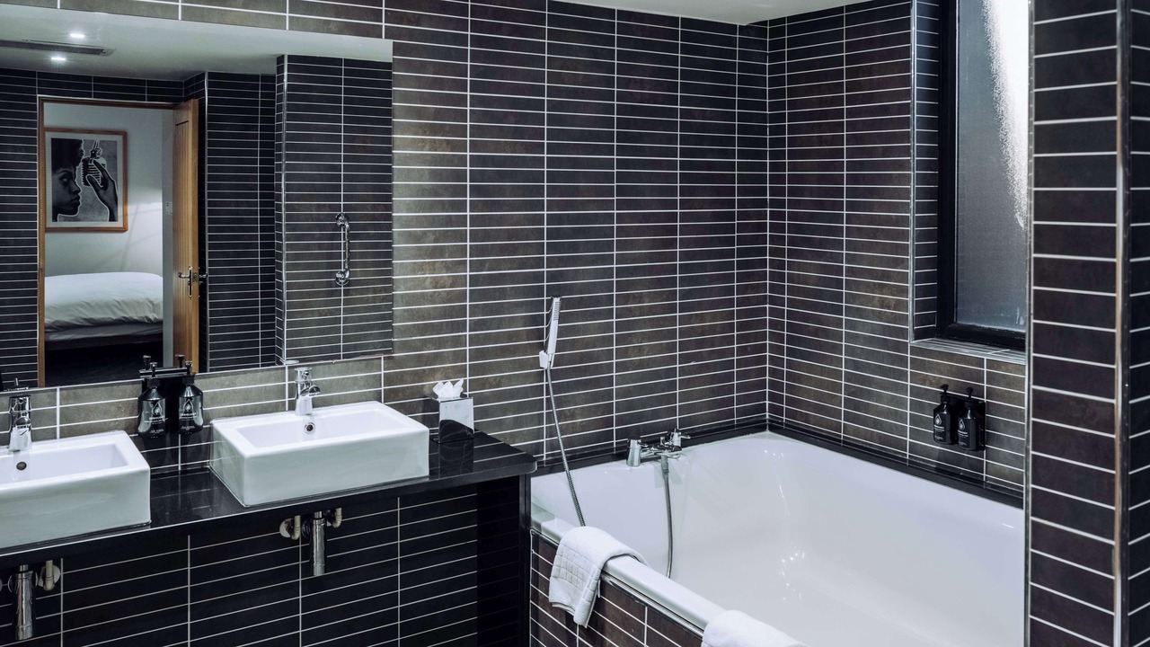 Photo of Bathroom in Reading City Centre