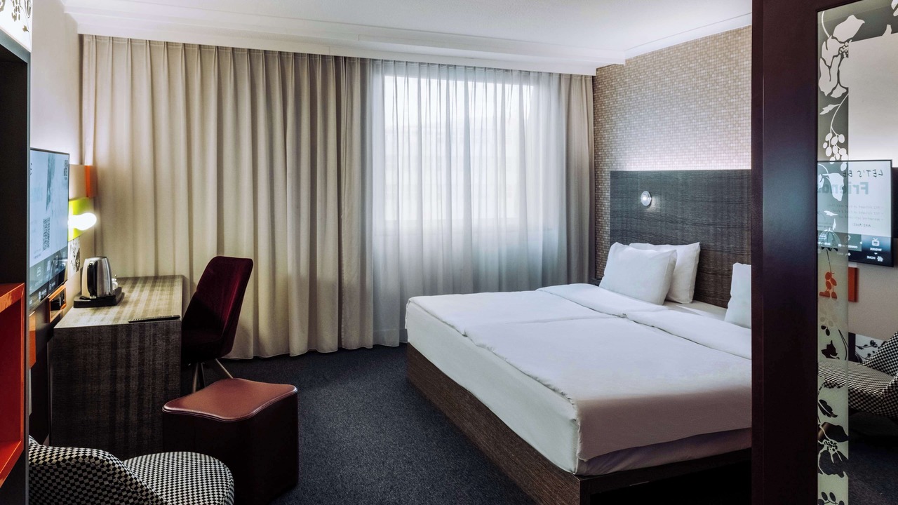 Photo of Bedroom in Reading City Centre