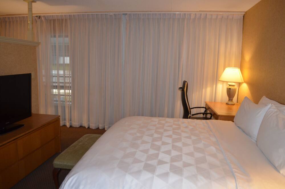 Photo of Bedroom in Clinton