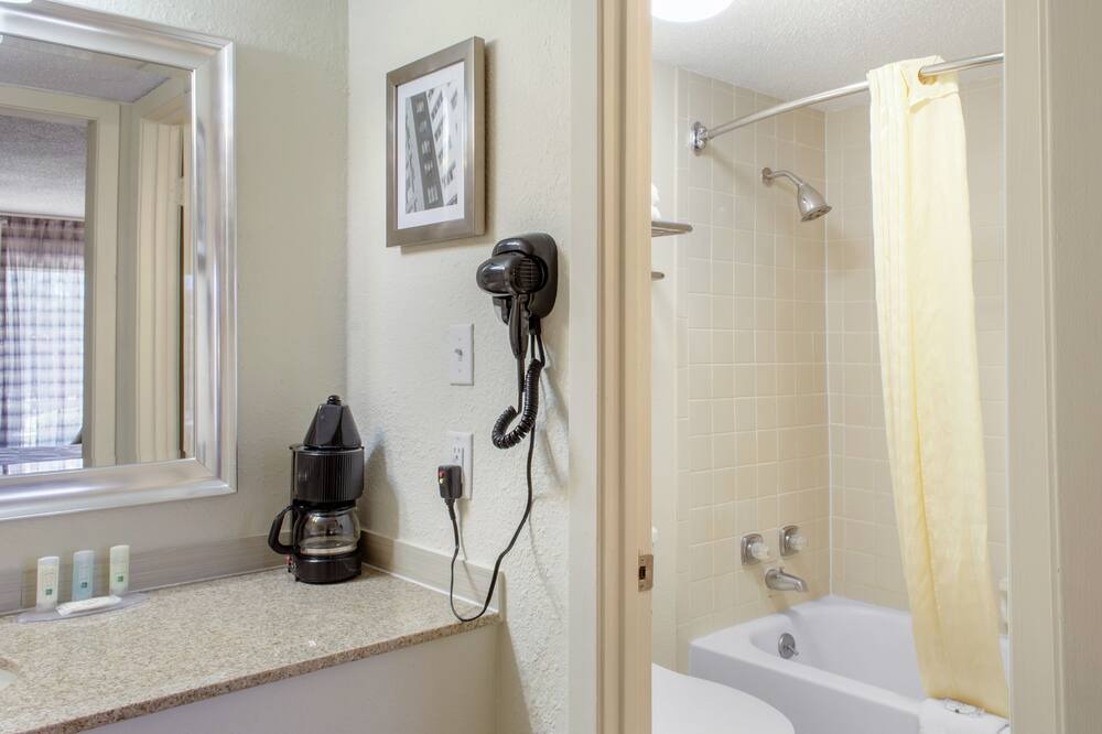 Photo of Bathroom in Laurel