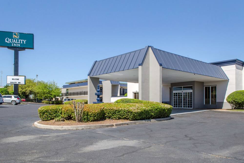 Photo of Outdoor in Laurel