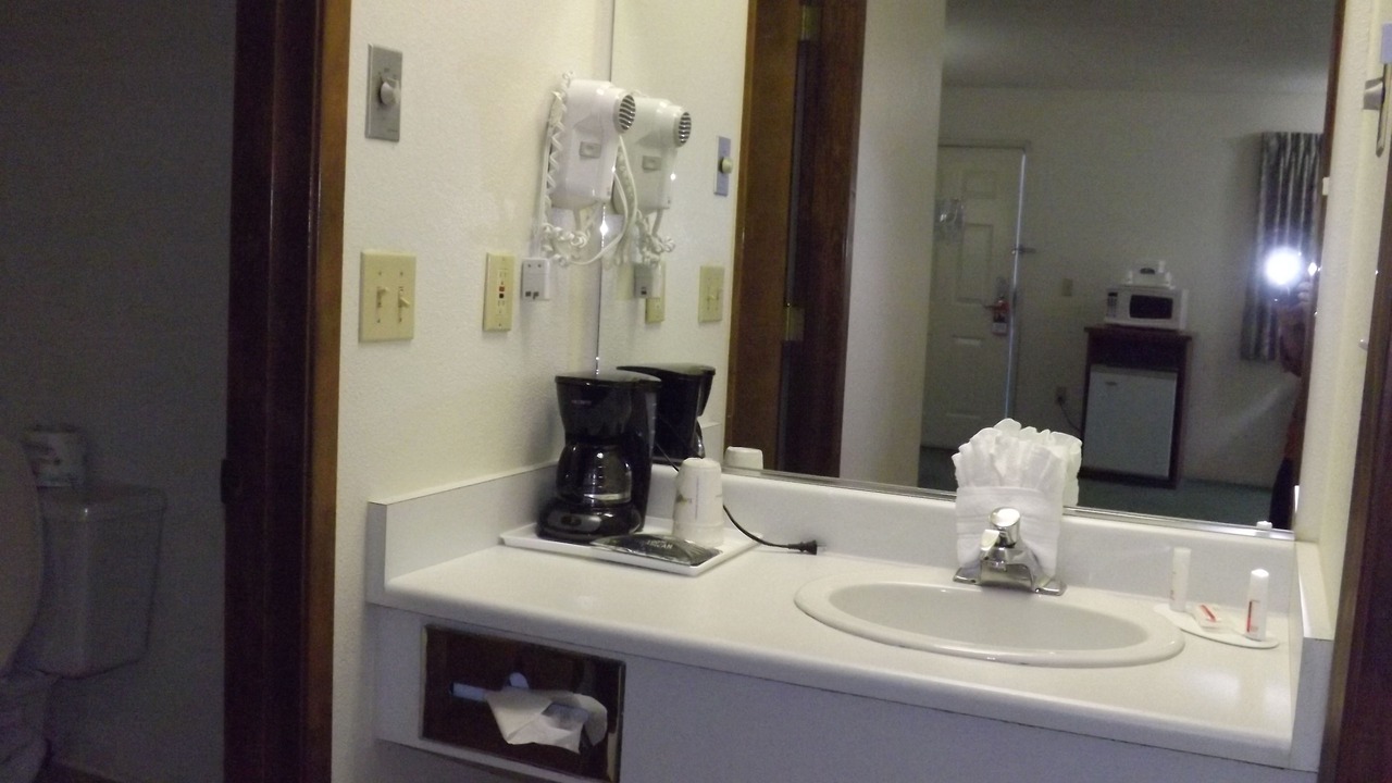 Photo of Bathroom in Roseburg