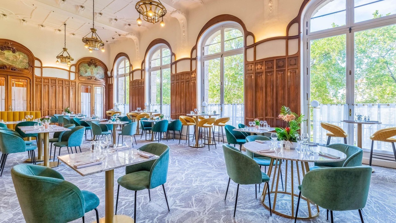 Photo of Others in 2nd Arrondissement