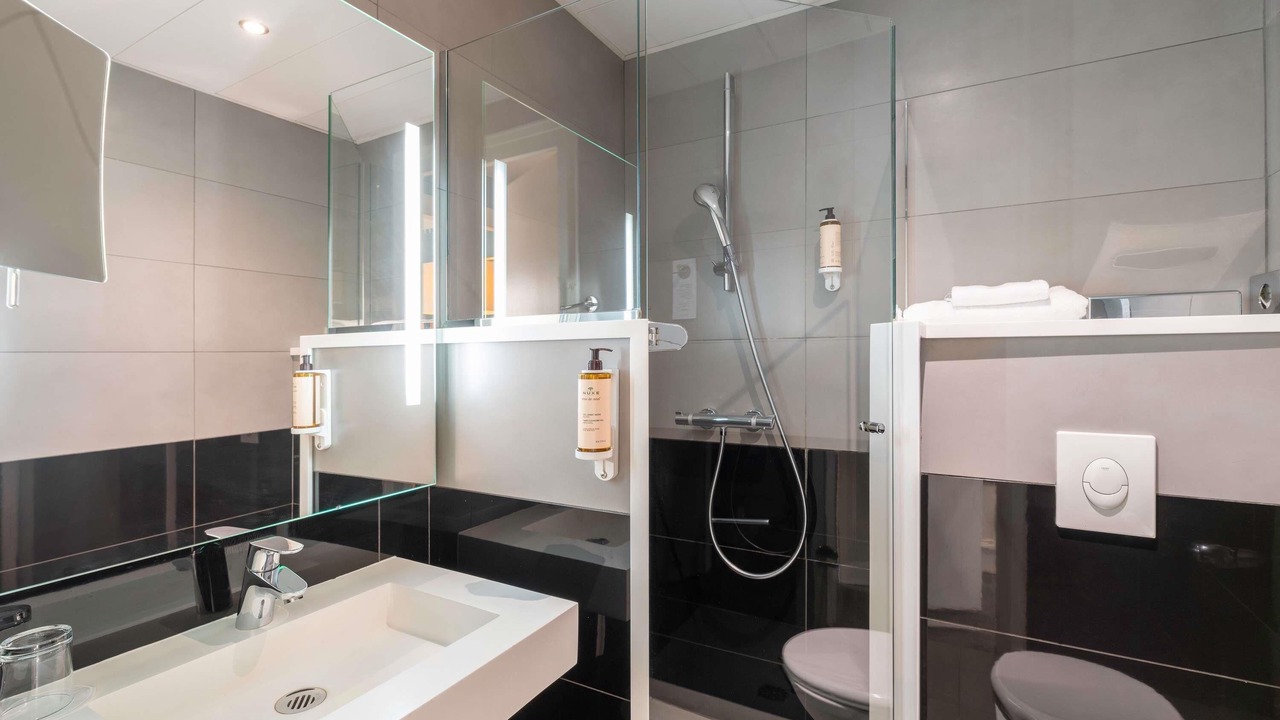 Photo of Bedroom in 2nd Arrondissement