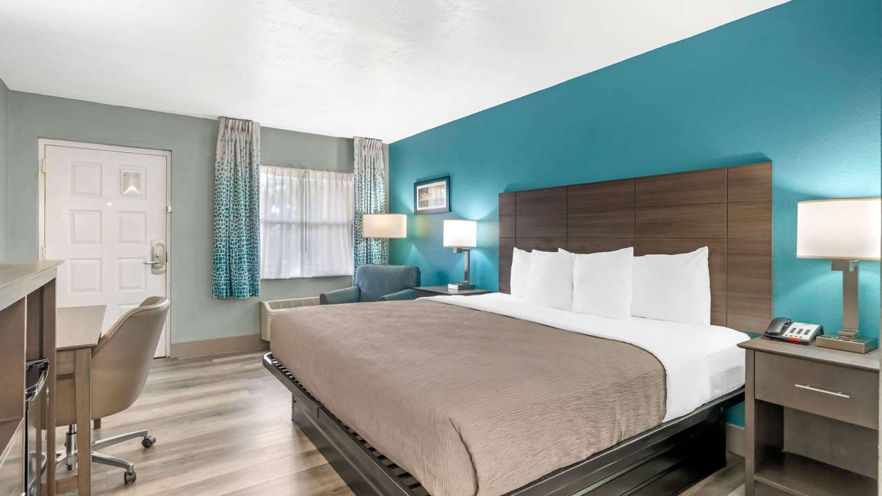 Photo of Bedroom in Bradenton