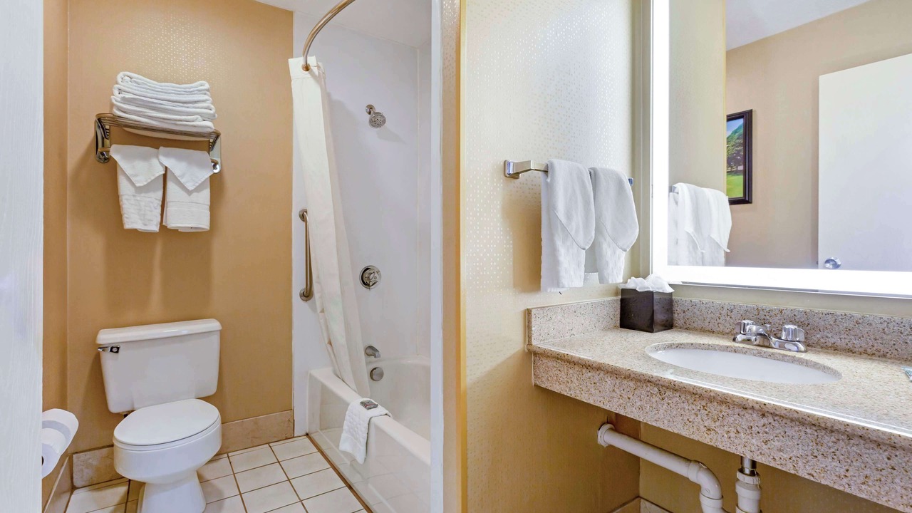 Photo of Bathroom in Rockland