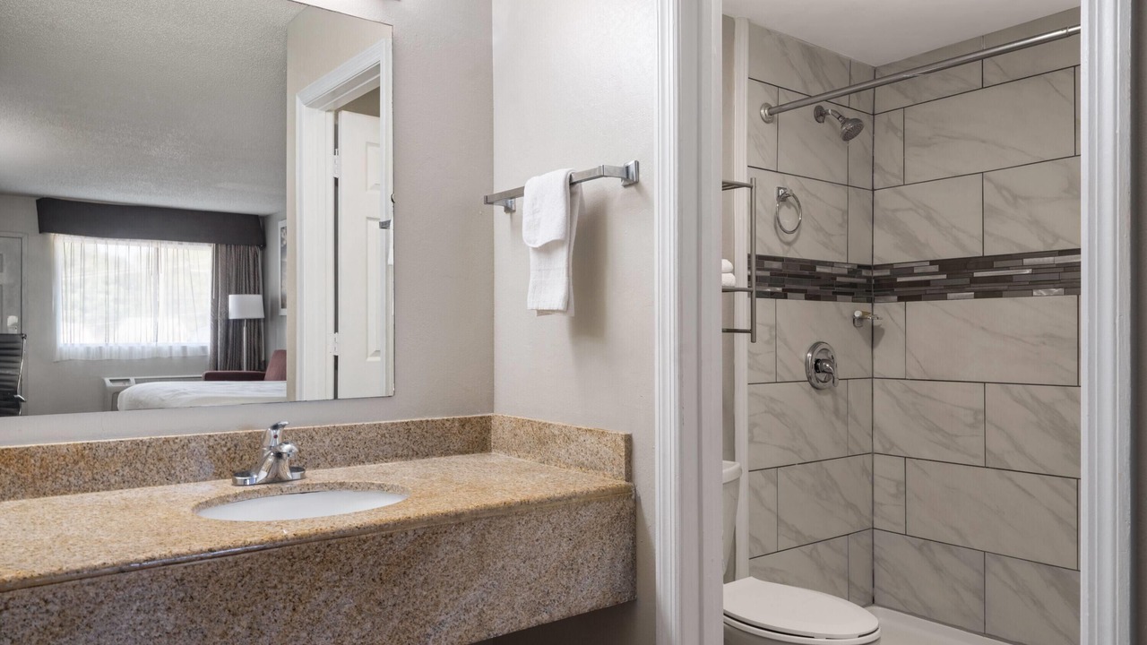 Photo of Others in Northlake