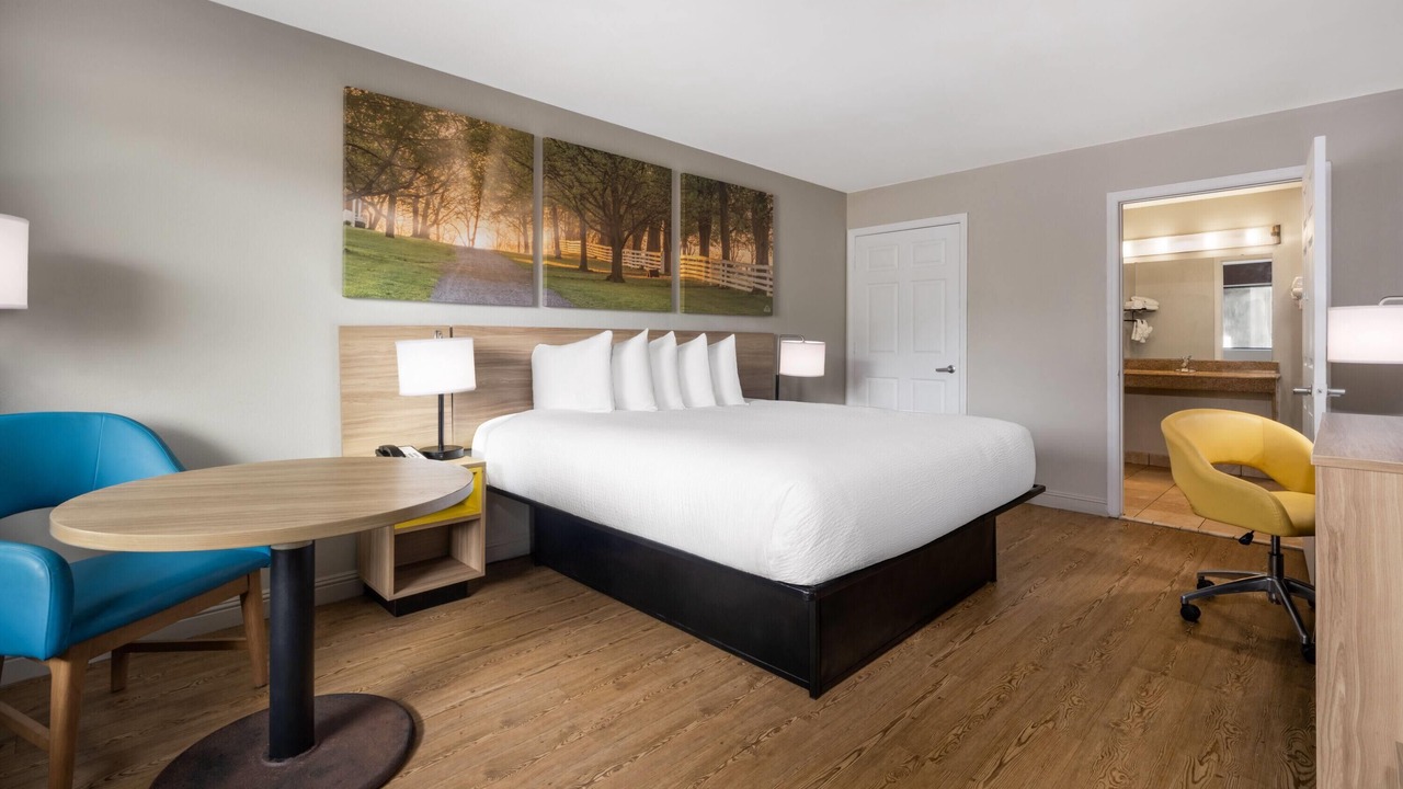 Photo of Bedroom in Northlake