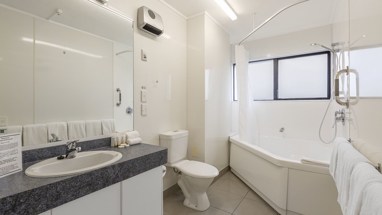 Photo of Others in Parnell