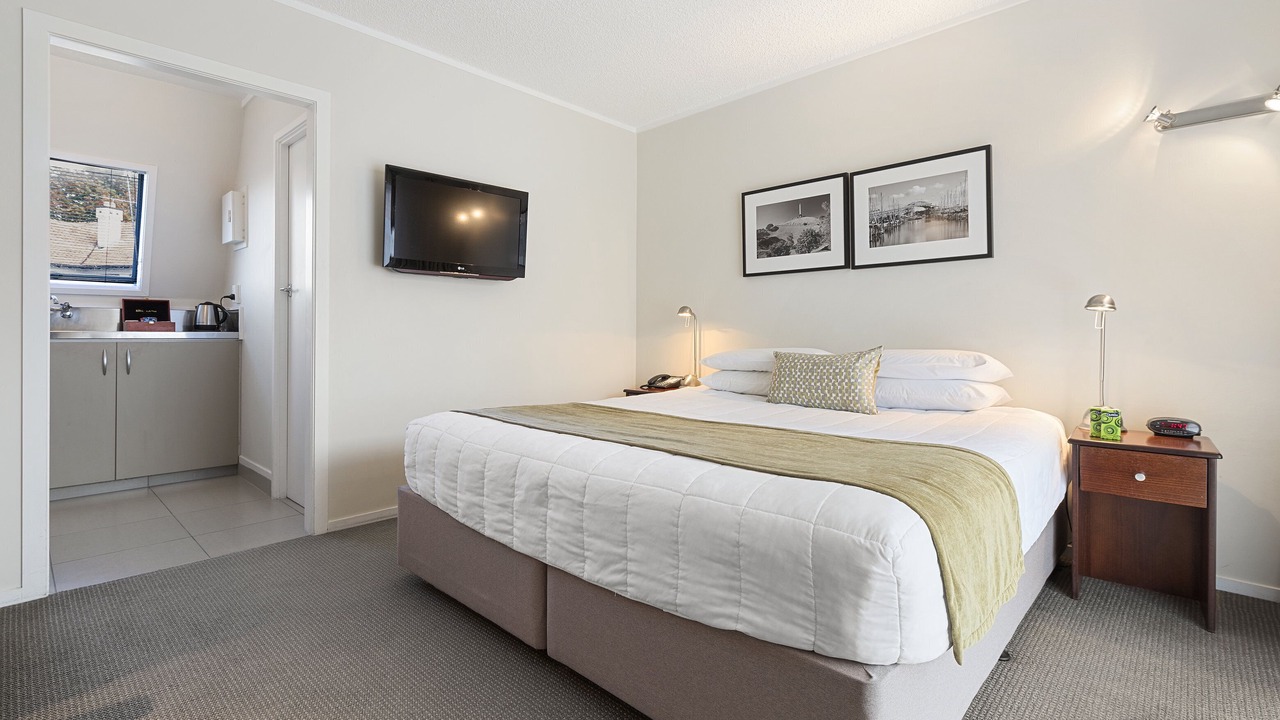 Photo of Others in Parnell