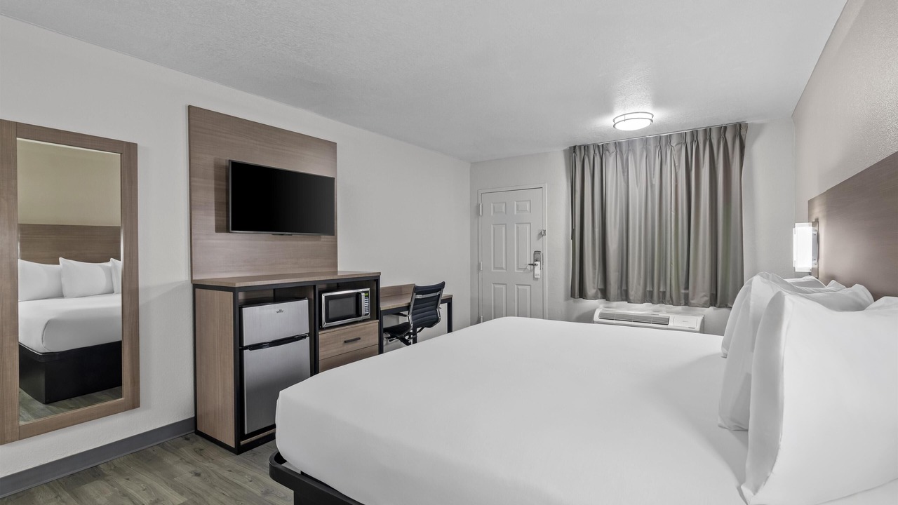 Photo of Bedroom in North Loop