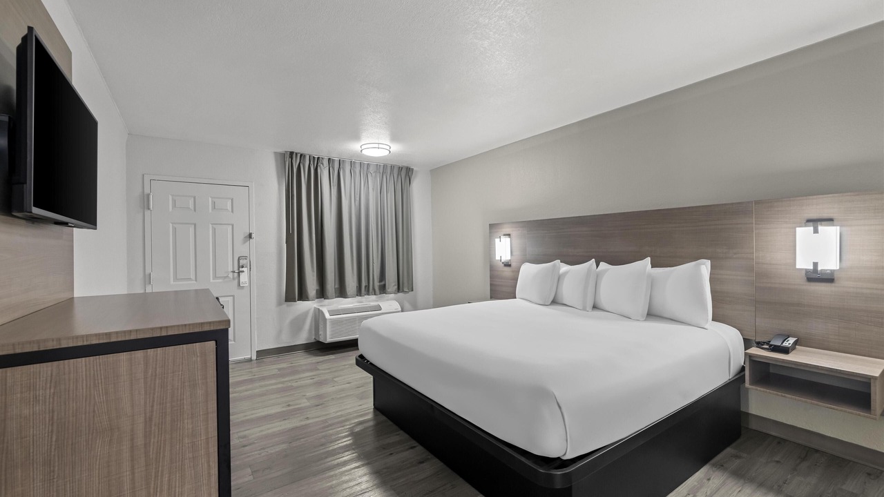 Photo of Bedroom in North Loop