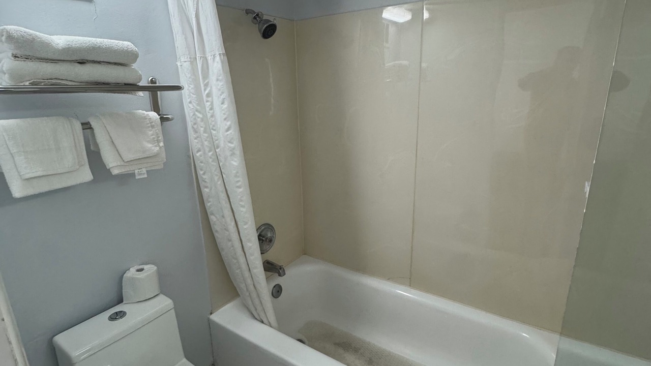 Photo of Bedroom in Elyria