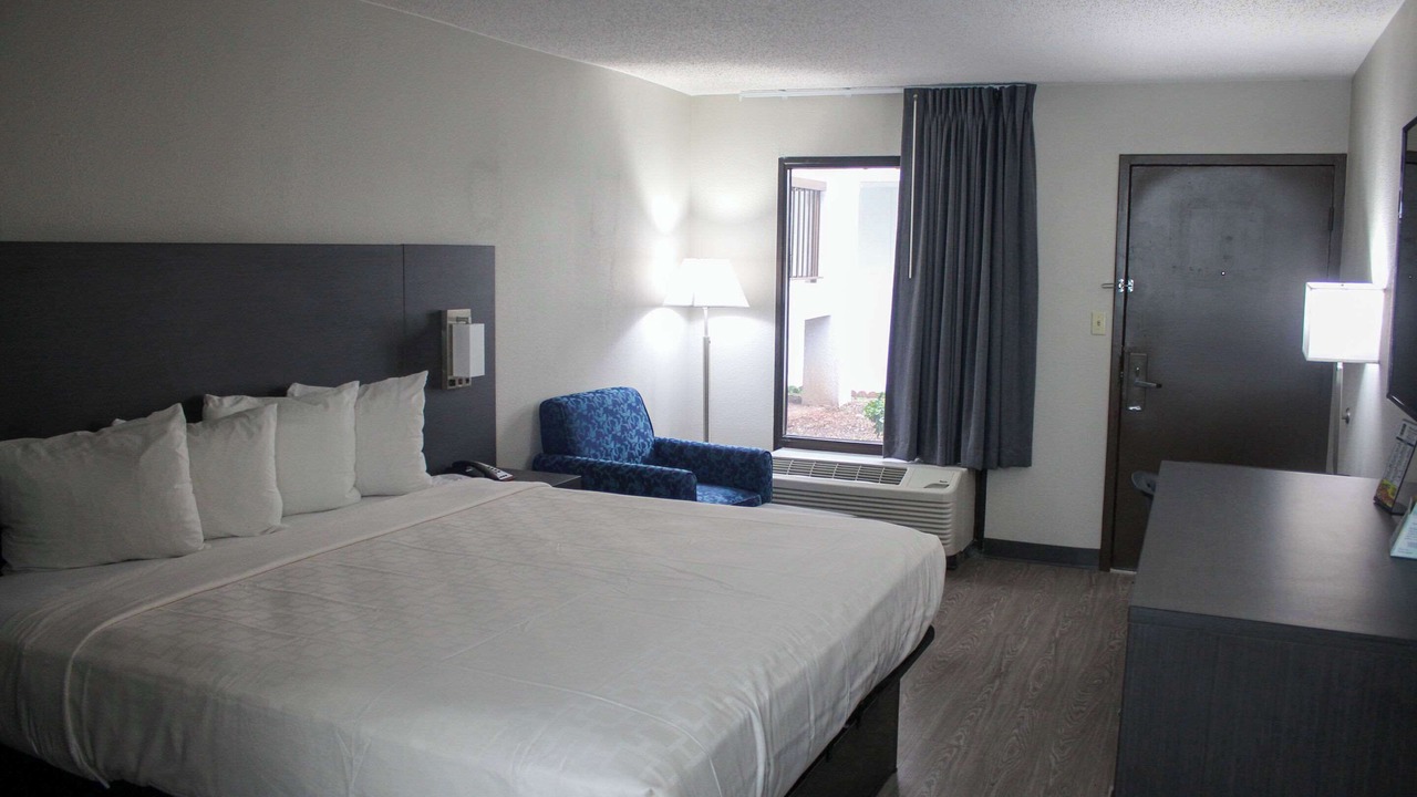 Photo of Bedroom in Statesville