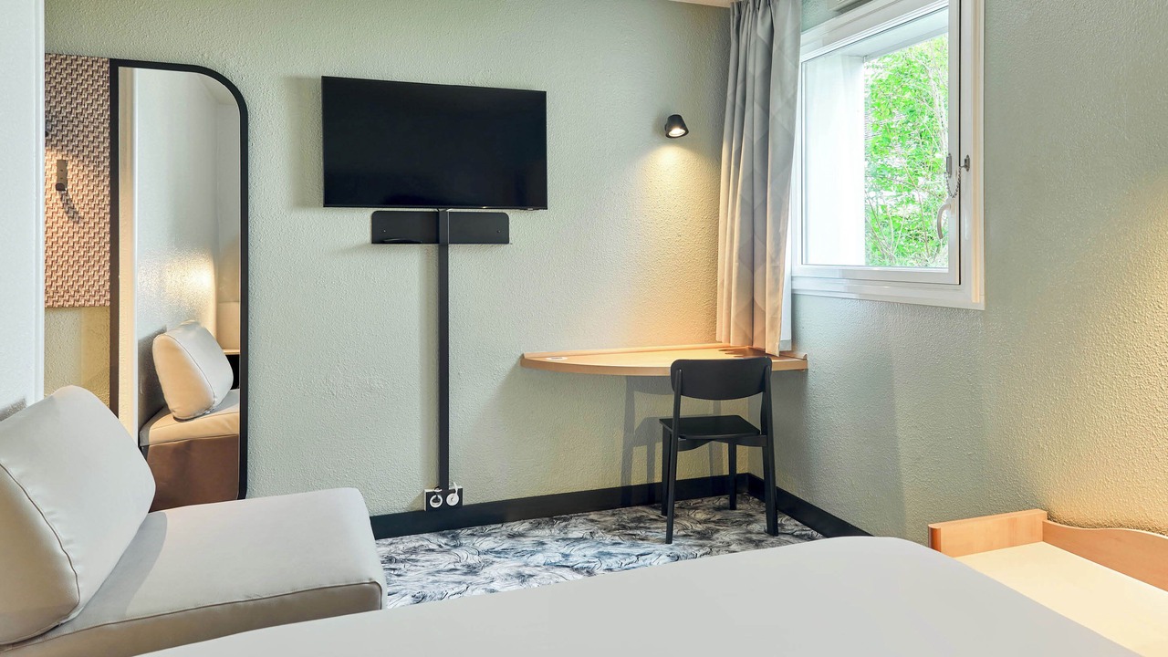 Photo of Bedroom in Le Chesnay