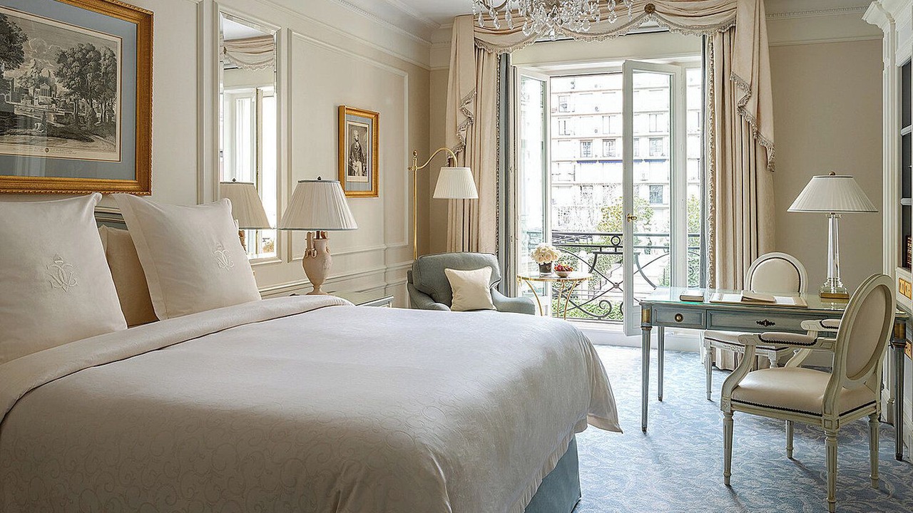 Photo of Bedroom in Champs-Elysees