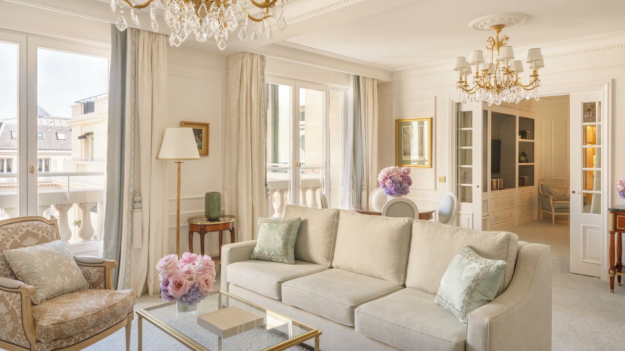 Photo of Others in Champs-Elysees