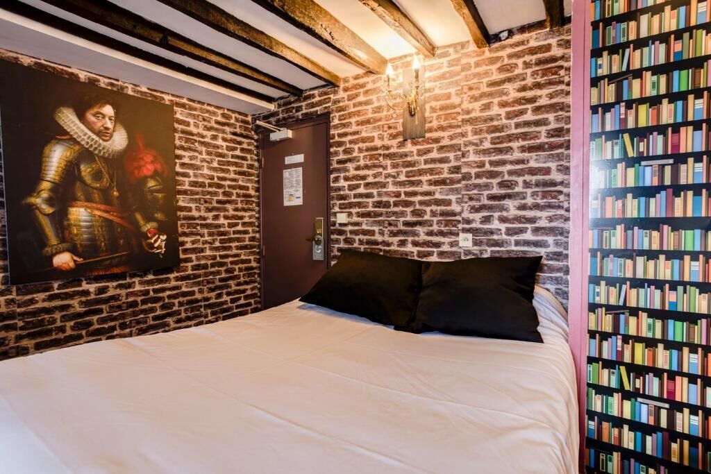 Photo of Bedroom in Quartier de la Folie-Mericourt