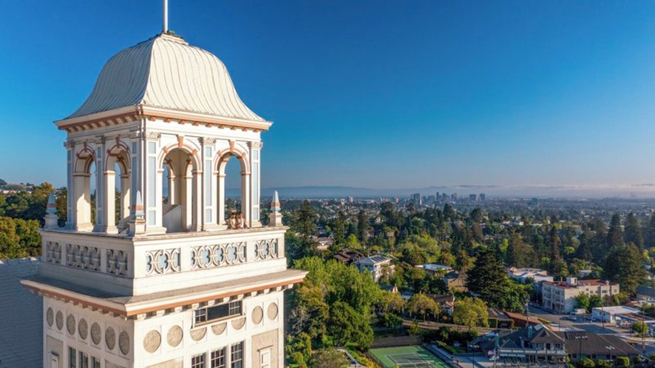 Photo of Bedroom in Claremont Hills
