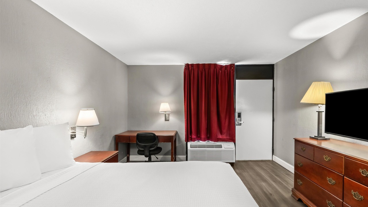 Photo of Bedroom in Virginia Beach