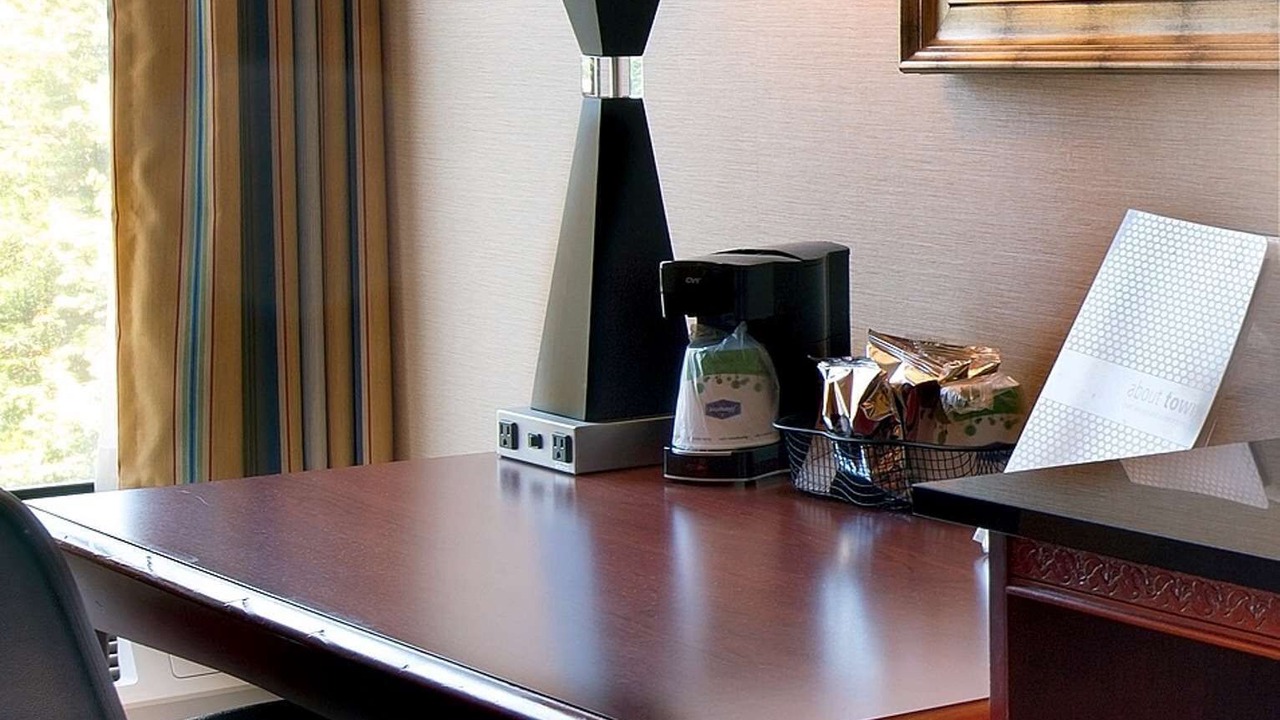 Photo of Bedroom in Baileys Crossroads