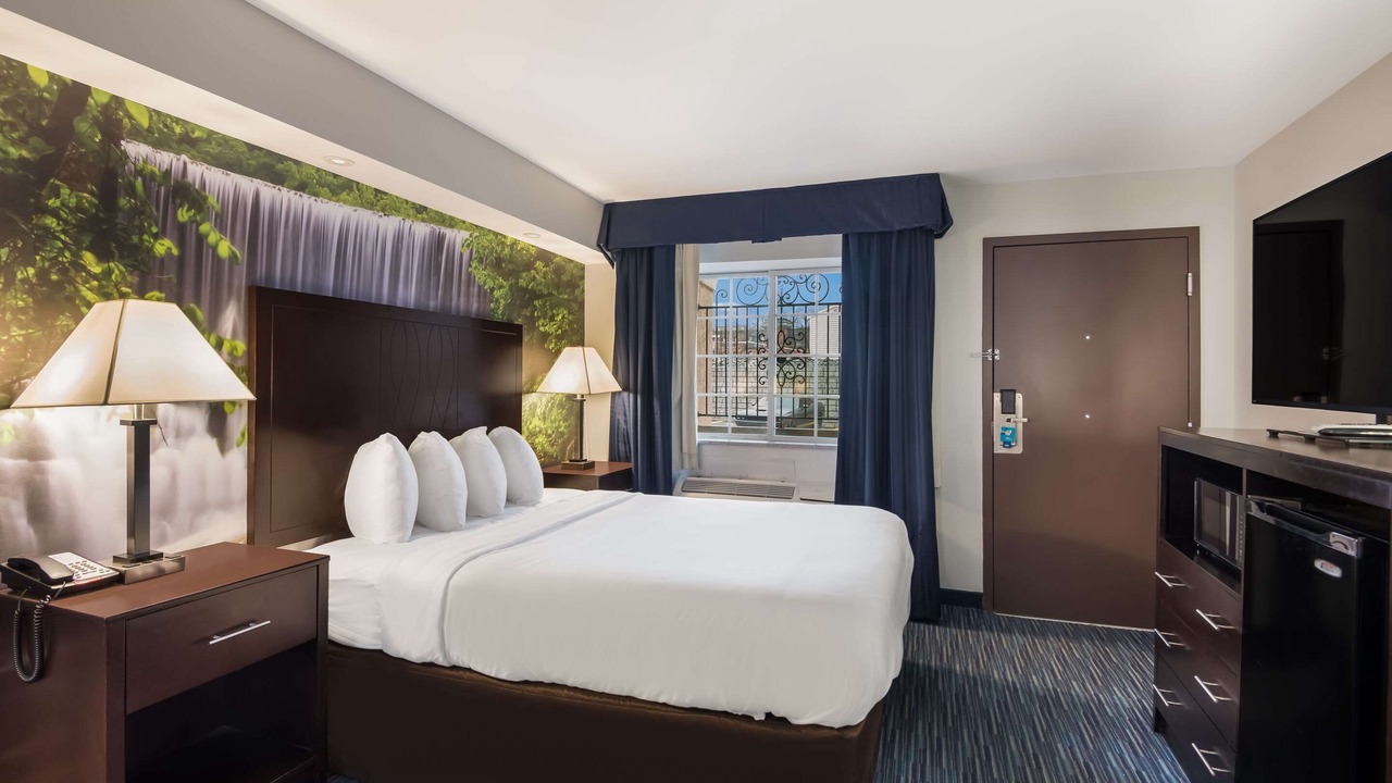 Photo of Bedroom in Downtown Syracuse