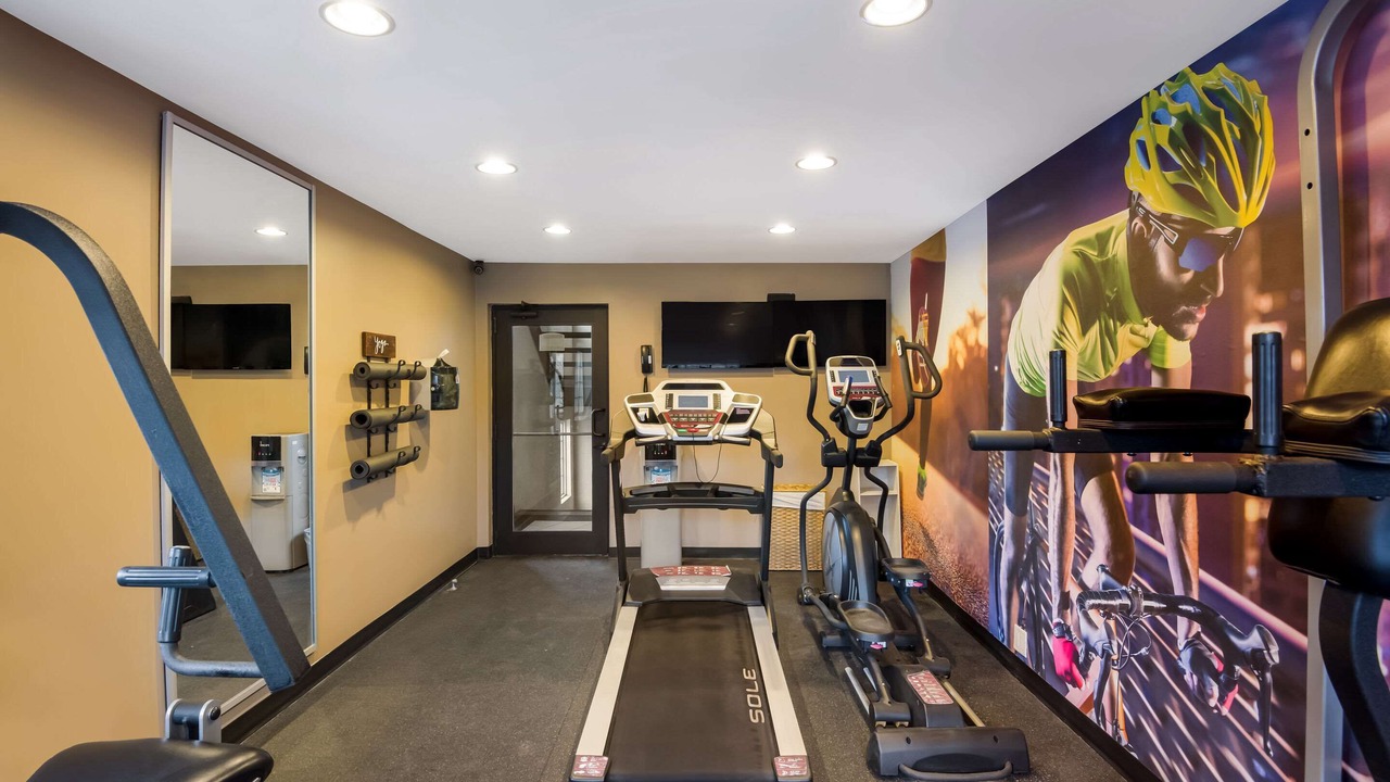 Photo of Others in Downtown Syracuse