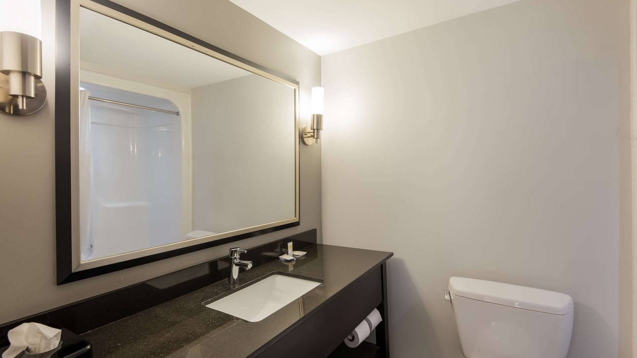 Photo of Bathroom in Downtown Syracuse