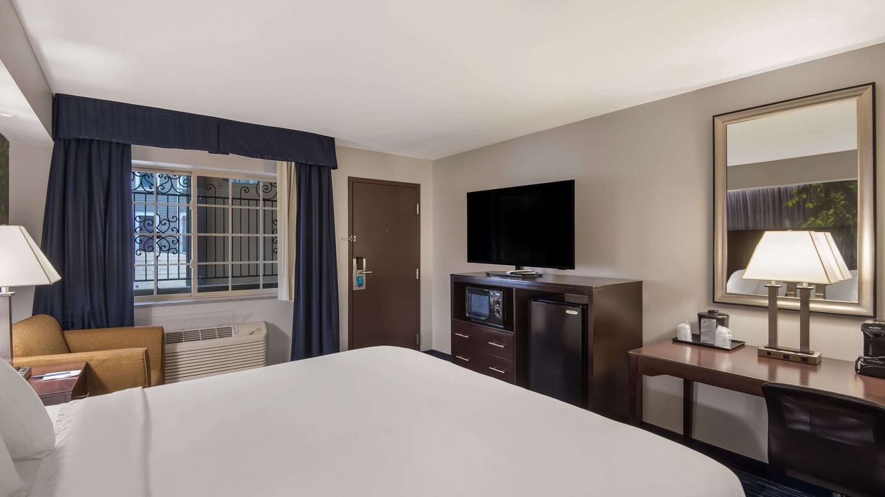 Photo of Bedroom in Downtown Syracuse