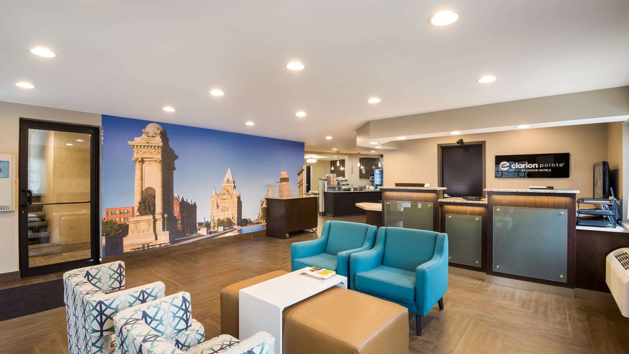 Photo of Others in Downtown Syracuse