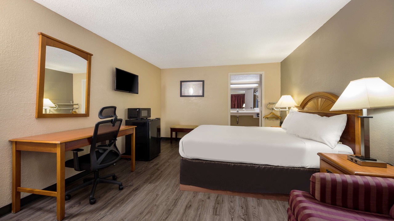 Photo of Bedroom in College Station