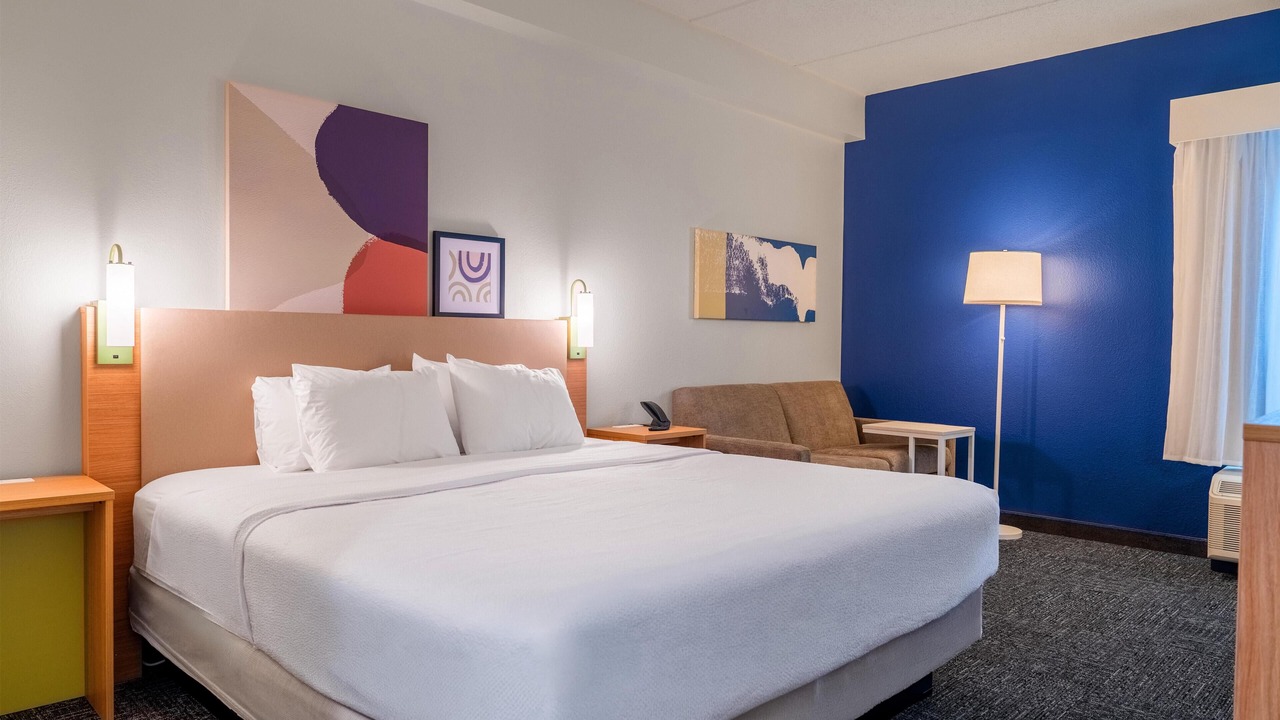 Photo of Bedroom in Town Center