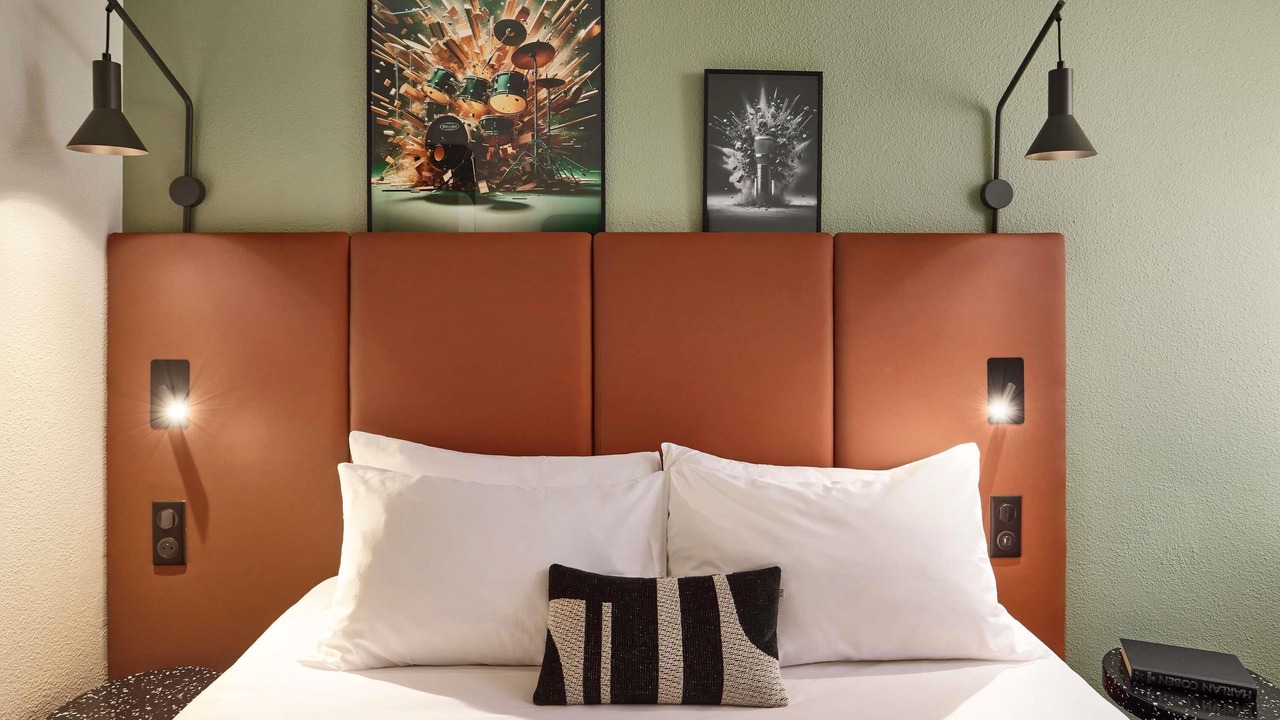 Photo of Bedroom in Caen City Centre