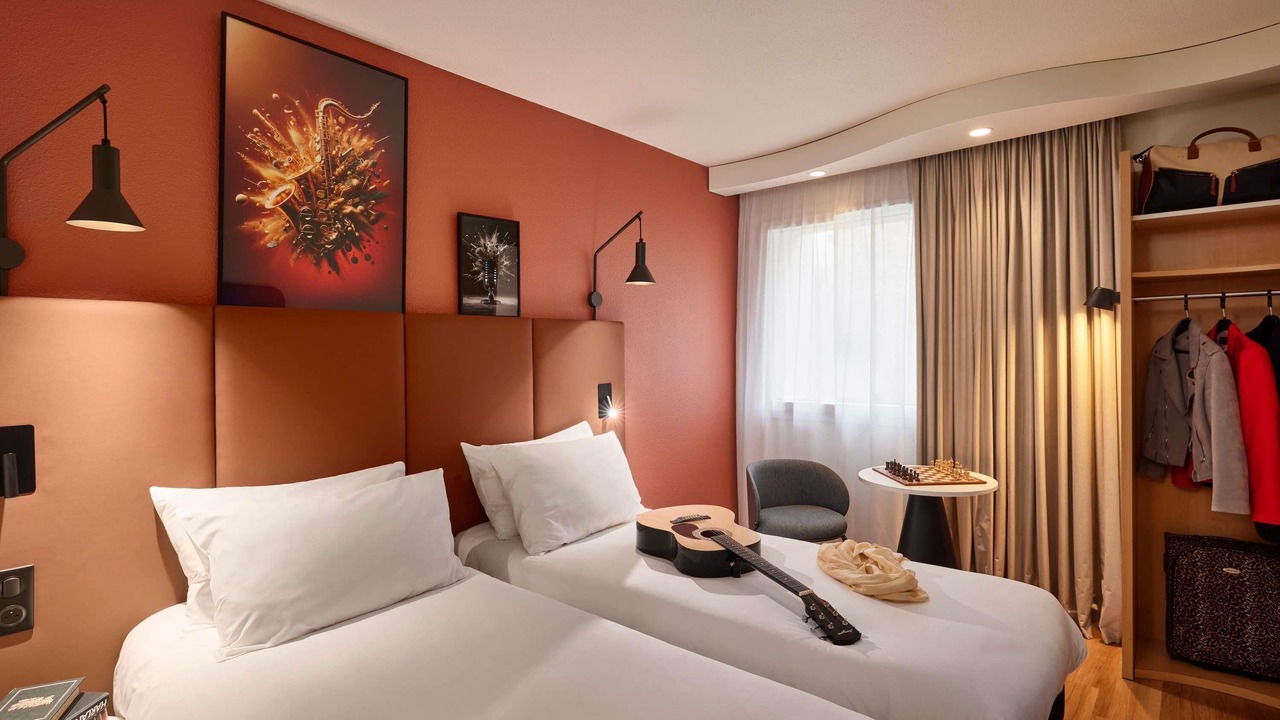 Photo of Bedroom in Caen City Centre