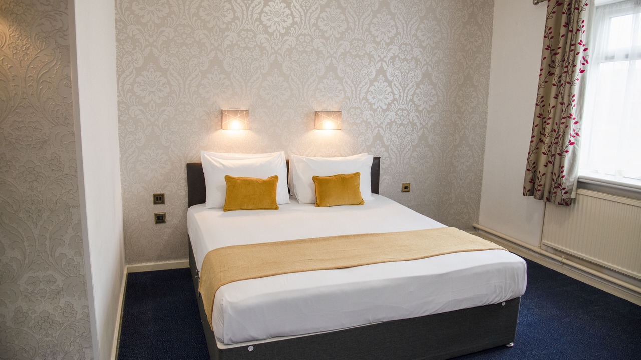 Photo of Others in Larkfield