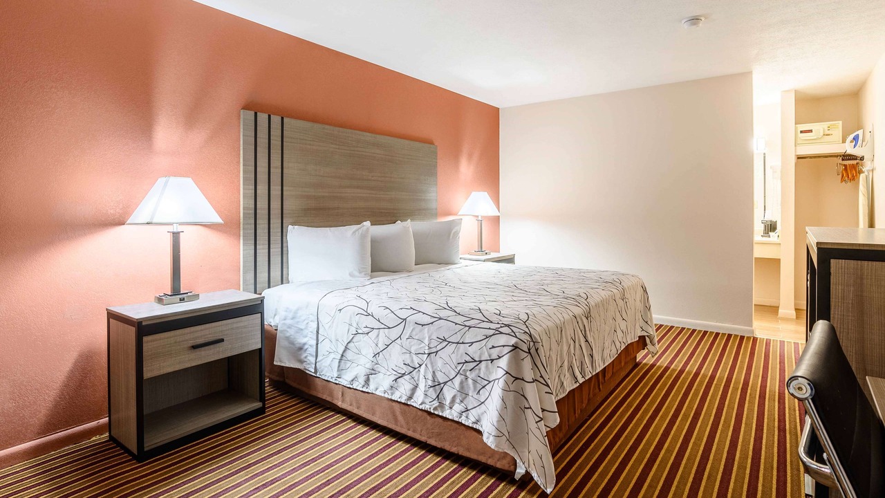 Photo of Bedroom in Heflin