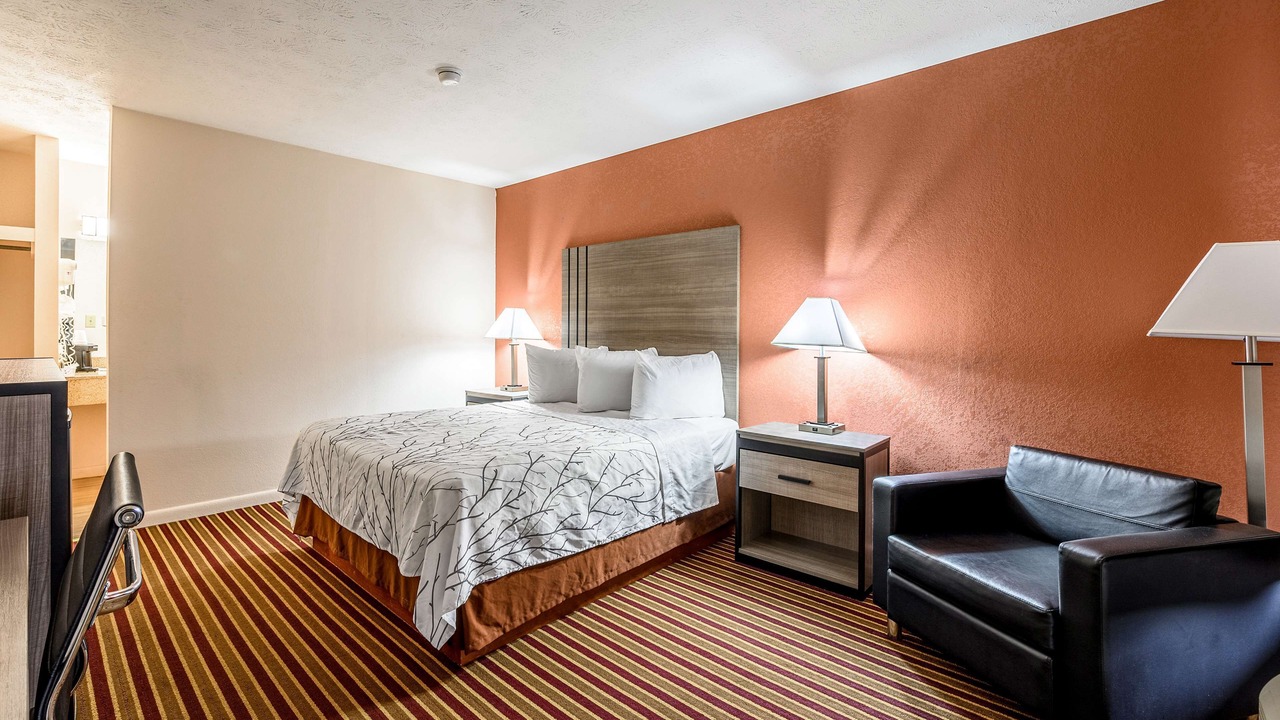 Photo of Bedroom in Heflin