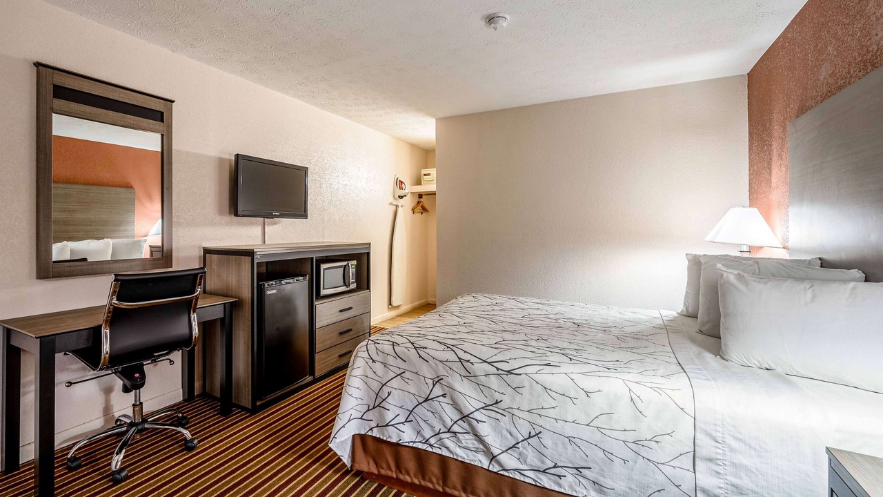 Photo of Bedroom in Heflin