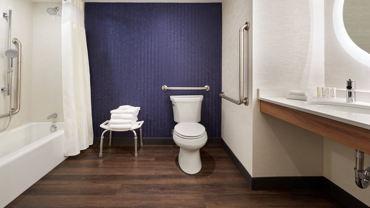 Photo of Bathroom in Fallsview